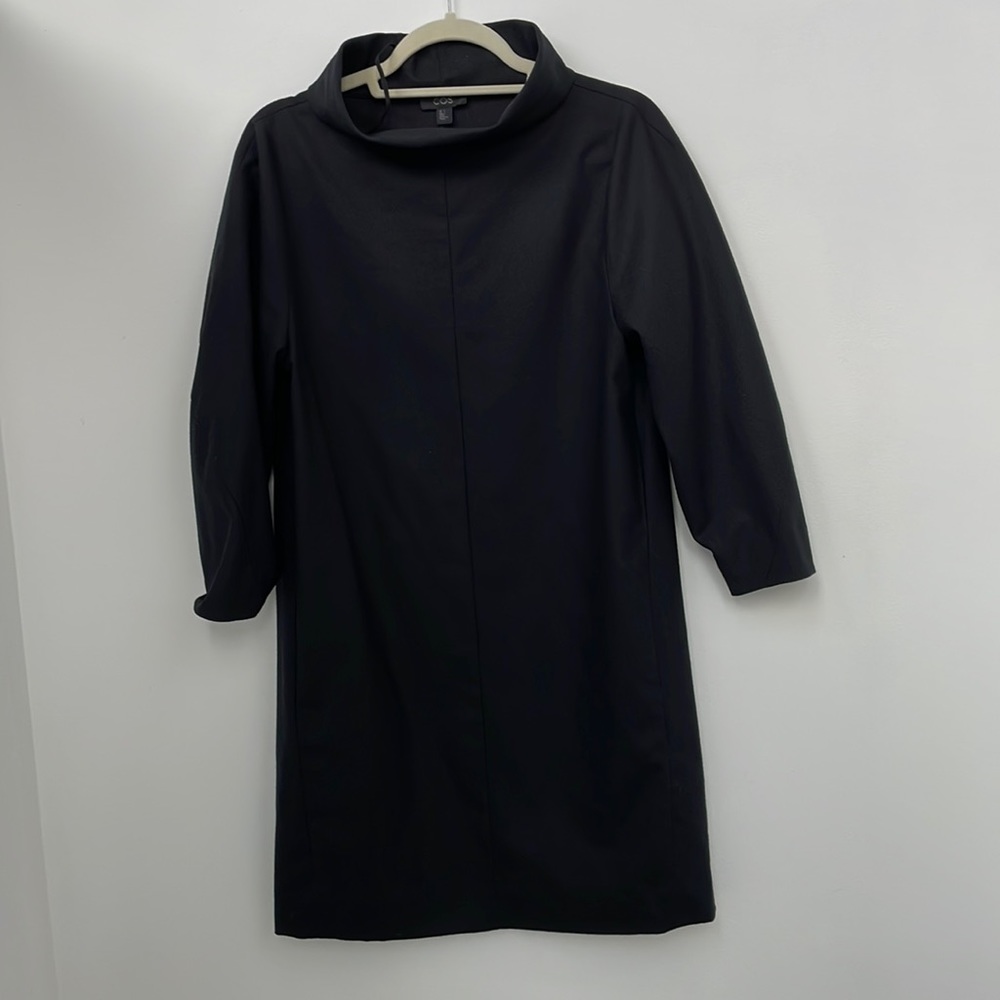 COS Wool Lightweight Shift Dress Black 3/4 Sleeve. Slips over. No zip needed.
